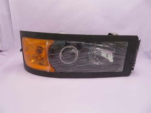 Фара SHAANXI F2000  R  (хорошее качество)