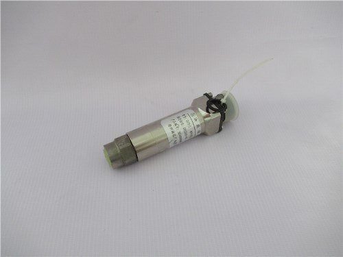 Датчик поршневого давления г/ц подъема стрелы  XCMG  кран QY25T  ZAY5-2/08200001000