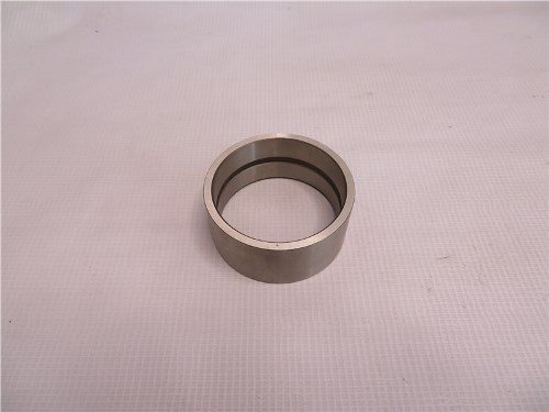 Втулка подшипника шестерни заднего хода ZF5S-150GP 70*80*36