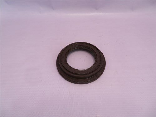 Сальник дифференциала Автобус YUTONG ZK6852HG 68.8*122*24