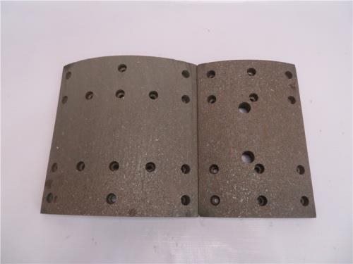 Накладка колодки тормозной FAW 300 задней 220*155 12/16 отв. QINYAN
